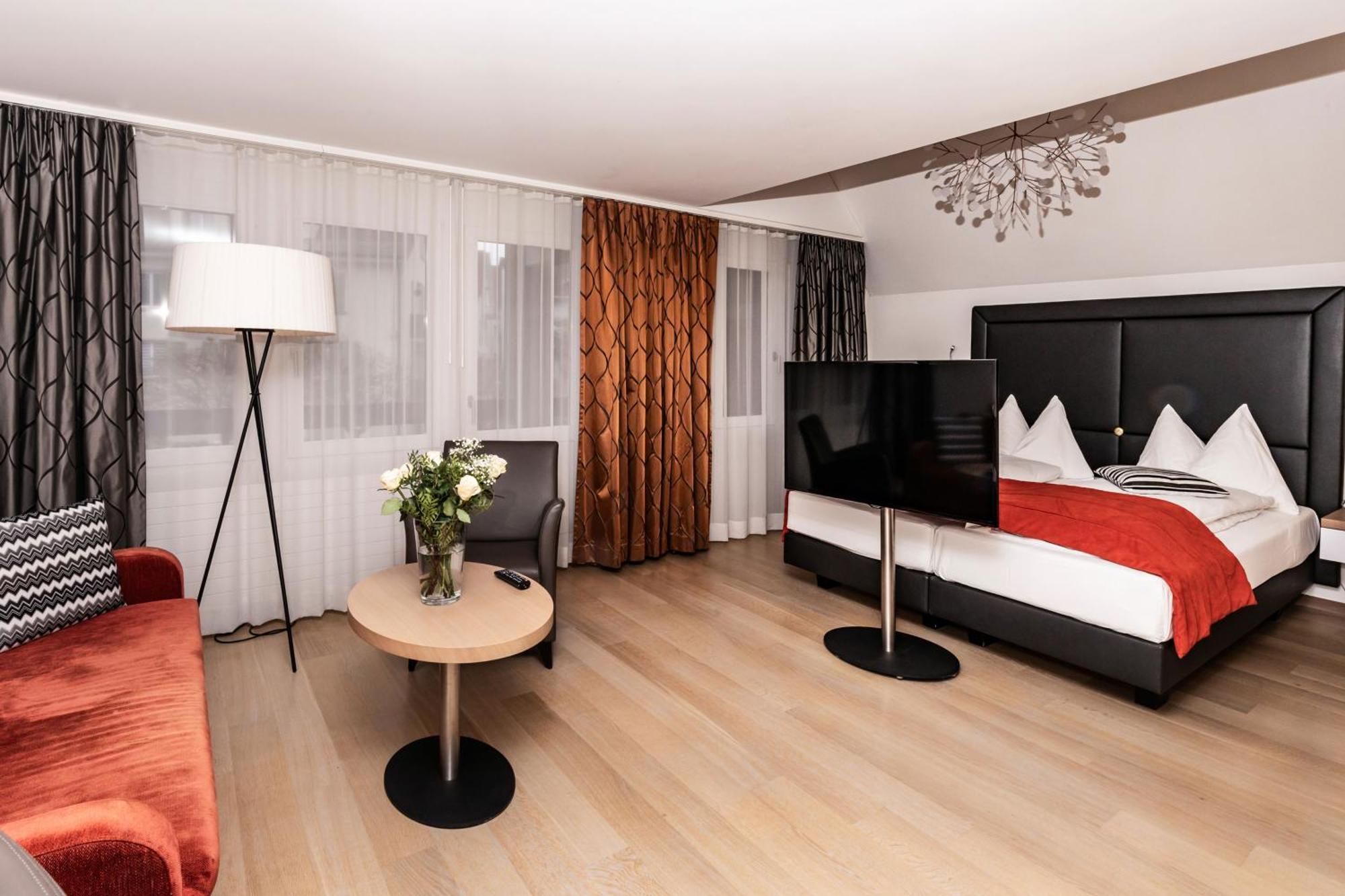 Tailormade Hotel Krone ซาร์เนน ภายนอก รูปภาพ